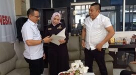 Poto: Wakil Ketua Umum II KONI Lampung, Riagus Ria, saat mengunjungi KONI Bengkulu ( dok koni lampung).