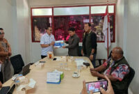 Koni Lampung saat menerima Ketua Umum Komite Olahraga Nasional Indonesia (KONI) Provinsi Sumatera Barat ( dok  KONI Lampung).