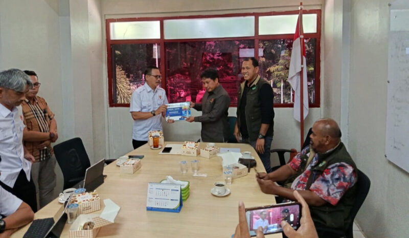 Koni Lampung saat menerima Ketua Umum Komite Olahraga Nasional Indonesia (KONI) Provinsi Sumatera Barat ( dok  KONI Lampung).