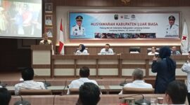 Wakil Bupati Lampung Selatan M.Syaiful Anwar membuka Muskablub PMI Lamsel. (Foto.Juwantoro)