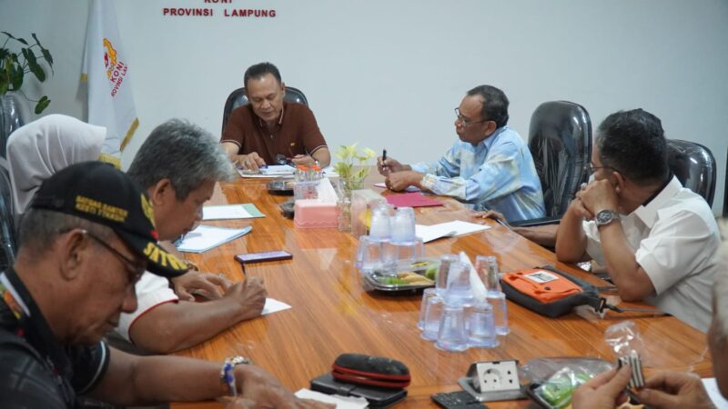 Poto: Ketua KONI pimpin rapatmematangkan persiapan Pekan Olahraga Provinsi
(Dok KONI)