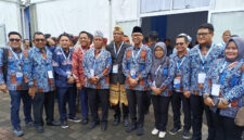 Poto: Gubernur Lampung bersama ketua PWI Wirahadikusumah dan pengurus PWI Lampung ( Dok PWI Lampung).