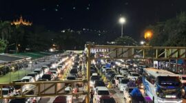 Arus balik lebaran mulai meningkat di Pelabuhan Bakauheni. Tampak, antrian kendaraan terpantau ramai. (Foto.Dok.ASDP Cabang Bakauheni)