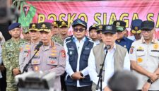 Kapolri Jenderal Polisi Listyo Sigit Prabowo, Press Rillis Saat Kunjungan Ke Pelabuhan Bakauheni, Lampung Selatan. (Foto.Dok.Humas ASDP Cabang Bakauheni)
