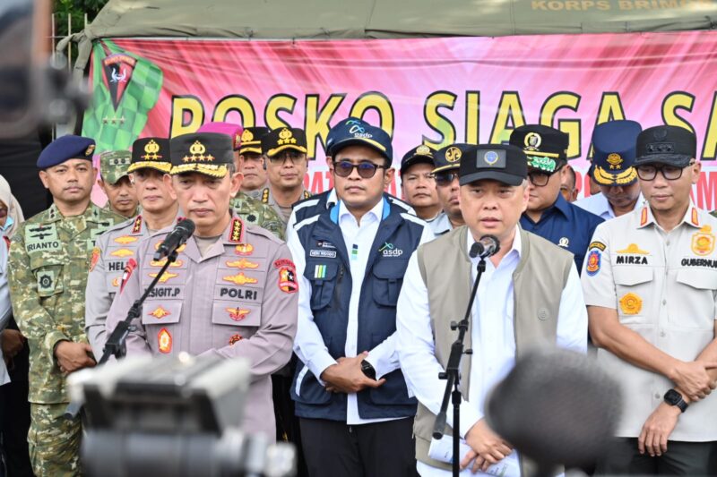 Kapolri Jenderal Polisi Listyo Sigit Prabowo, Press Rillis Saat Kunjungan Ke Pelabuhan Bakauheni, Lampung Selatan. (Foto.Dok.Humas ASDP Cabang Bakauheni)