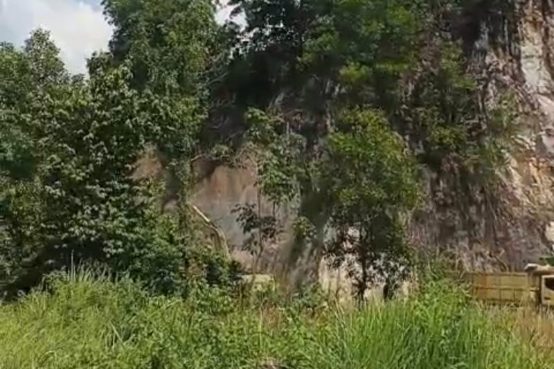 Poto: Lokasi tambang dan pengerukan tanah di Kecamatan Natar Lamsel.( sl/  Ist).