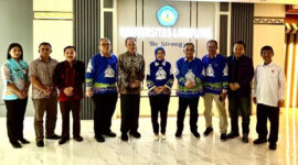 Poto: ketua KONI Lampung Taufik Hidayat dengan Rektor Unila, Lusmeilia Afriani, dan jajaran usai Udiensi (dok KONI Lpg).