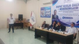 Poto: ketua SMSI Lamsel Nyoman Subagio menyampaikan Visi dan Program kerja di Rakor SMSI Provinsi Lampung  (dok SMSI Lamsel)