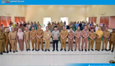 Foto bersama usai pembukaan bimtek. Foto.Diskominfo Lamsel