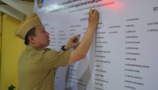 Poto: Sekda Marindo Kurniawan saat pencanangan Pembangunan Zona Integritas menuju Wilayah Bebas dari Korupsi ( dok Kominfo Prov Lampung).