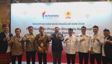 Gubernur lampung dan jajaran pengurus KONI Saat menghadiri Rkernaslub KONI  yang berlangsung di Jakarta (dok HUMAS KONI Lampung).