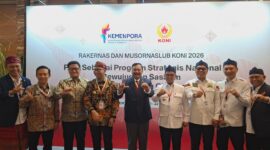Gubernur lampung dan jajaran pengurus KONI Saat menghadiri Rkernaslub KONI  yang berlangsung di Jakarta (dok HUMAS KONI Lampung).