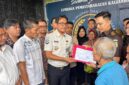 Poto: Usai Kesepakatan damai antara PTPN I Regional 7 dan Mujiran kalapas Kalianda Benaskan Mujiran (ist).