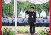 Sekda Prov Marindo Kurniawan Pimpin Upacara Hari Pendidikan Nasional (Hardiknas) Tahun 2026 yang digelar di Lapangan Korpri. ( Dok Diskominfo Prov lampung).