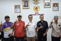 Poto: Pengurus Provinsi (Pengprov) Persatuan Gateball Seluruh Indonesia (Pergasi) Lampung bersama Wakil Ketua Umum II KONI Lampung Riagus Ria (dok HUMAS KONI).