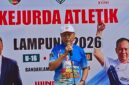 Poto; Ketua KONI Lampung saat membuka kejurda Atletik