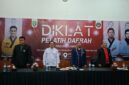 Poto: Wakil Ketua Umum II KONI Lampung Riagus Ria menghadiri pembukaan diklat  Pendidikan dan Pelatihan Taekwondo Indonesia (dok HUMAS KONI Lampung).