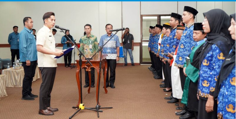 Bupati Lampung Selatan Radityo Egi Pratama melantik CPNS menjadi PNS. (Foto.Diskominfo Lamsel)