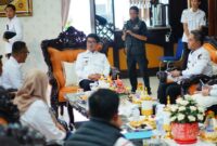Poto: Bupati Lampung Utara, Hamartoni Ahadis saat audiensi dengan jajaran PWI Lampung Utara (ist)