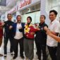 Poto: Tiba di bandara Raden Intan Aurel disambut Kepala Bidang Pembinaan Prestasi (Binpres), Yopi Hutomo Bhakti dan ofisial (ist).