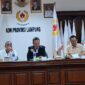 Poto: Ketua KONI Lamung dan Unsur Wakil ketua Menghafiri Rapat Koordinasi jelang Rapat Kerja KONI Lampung tahun 2026. (dok HUMAS KONI Lampung).