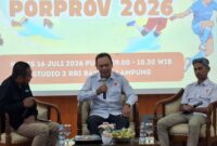 Poto: Ketua KONI Lampung bersma Kabid Binpres saat Talkshow dengan RRI (Hms KONI Lampung).