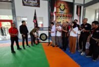 Poto: Ketua KONI Lampung membuka kejuaraan Antarsatlat Tarung Derajat, 
