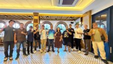 Penanggungjawab , Manajer dan para atlet E-Sport PWI Lampung foto bersama,. (Foto.Dok.PWI Lamsel)