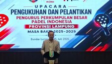 Poto: Ketua Umum KONI Lampung Taufik Hidayat saat memberikan sambutan di acara pelantikan ketua PPBPI Lampung (dok HUMAS KONI).