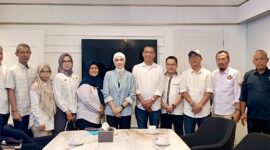Poto: Putri Zulhas Bersama Ketua dan Jajaran Pengurus PWI Lampung (ist)