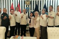 Poto: Komjen Pol Rudi Setiawan bersama Jajaran pengurus PWI Lampung.