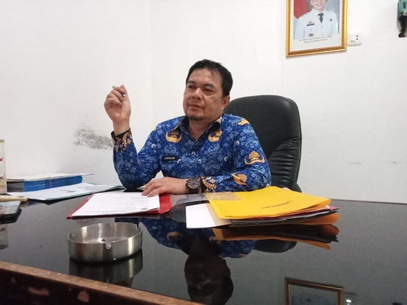 Plt Kepala Dinas Pendidikan Lampung Selatan Syaifuloh. (Foto.Juwantoro) 