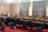Tim dari Provinsi Lampung Audensi dengan Pemkab dan Komisi I DPRD Lamsel. (Foto.Juwantoro) 