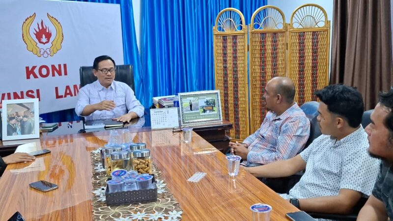 Poto: Wakil ketua II KONI Lampung Riagus Ria saat menerima Ditintelkam Polda Lampung (dok HUMAS KONI Lampung).