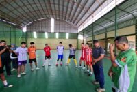 Poto: Ketua Harian Porwnas Supriadi Alfian, bersama TIM Futsal  PWI Lampung (ist).