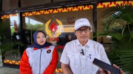 Poto: Wakil Ketua II KONI Lampung Riagus Ria saat memberikan keterangan kepada awak media (hms)