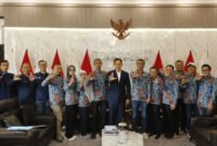 Bupati Lampung Selatan Radityo Egi Pratama dan Pengurus PWI Lampung dan PWI Lamsel foto bersama usai audensi. (Foto.Ist) 