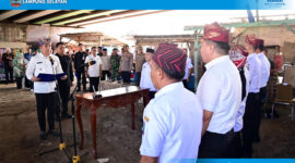 Bupati Lampung Selatan Radityo Egi Pratama lantik pejabat hasil seleksi terbuka. (Foto.Diskominfo Lamsel) 