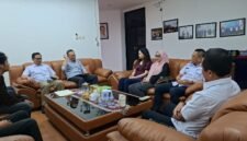 Poto: Pengurus Besar Padel Indonesia (PBPI) Provinsi Lampung saat bertemu ketua KONI Lampung Taufik Hidayat 