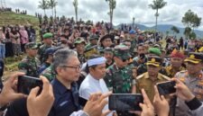 Foto: Gubernur Jawa Barat saat kunjungan ke PTPN I (Persero) Regional 2 (ist)