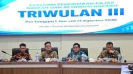 Sekda Lampung Selatan Supriyanto pimpin rapat bahas PAD tahun 2026. (Foto.Diskominfo Lamsel) 