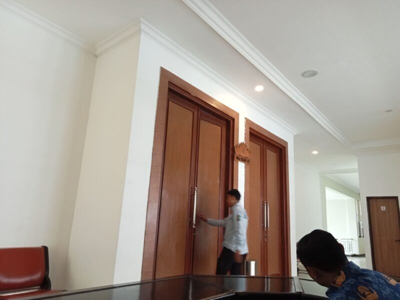 Rakor Minggu di Aula Rajabasa Kantor Bupati Lampung Selatan tertutup untuk media. (Foto.Juwantoro) 