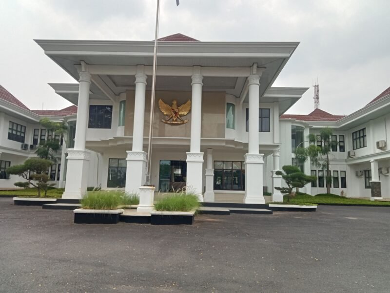 Kantor Bupati Lampung Selatan. (Foto.Juwantoro) 