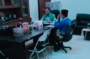 Asisten Bidang Pemerintahan dan Kesra Setdakab Lampung Selatan M. Darmawan tengah menguji pegawai yang akan naik pangkat
