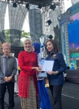 Tampilkan Kreativitas dan Budaya Lampung, Peserta Terbaik Tapis Karnaval 2026 Raih Penghargaan
