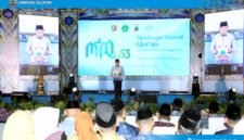 Sekdakab Lampung Selatan Supriyanto tengah memberikan sambutan dalam penututupan MTQ Ke 53 Tingkat Provinsi Lampung. Foto. Dok. Diskominfo Lamsel